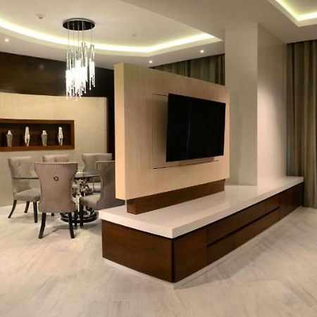Hs Hotsson Hotel Irapuato Eksteriør billede