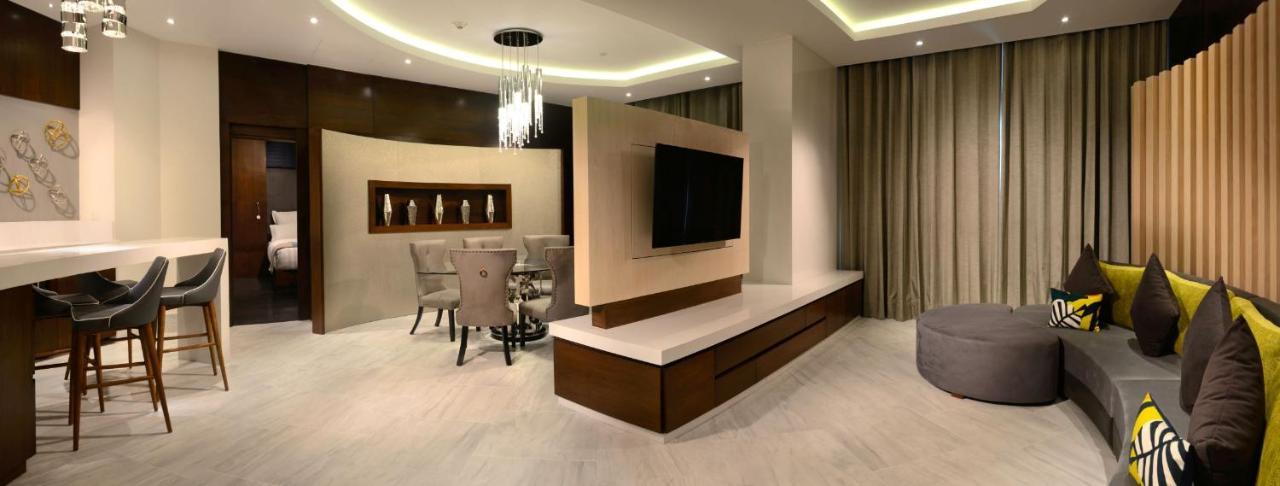 Hs Hotsson Hotel Irapuato Eksteriør billede